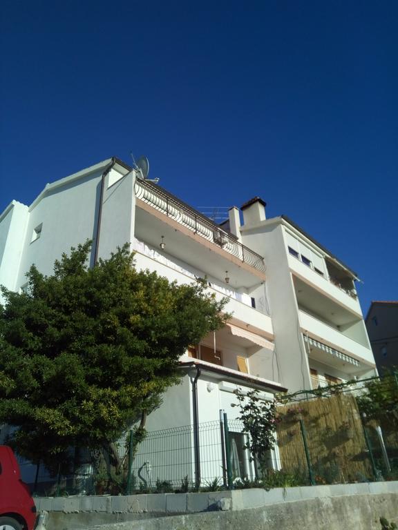 Apartment Golden Dreams Podstrana Esterno foto