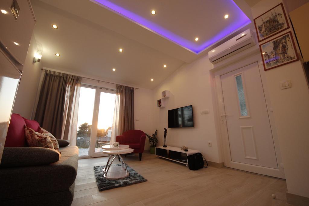 Apartment Golden Dreams Podstrana Esterno foto