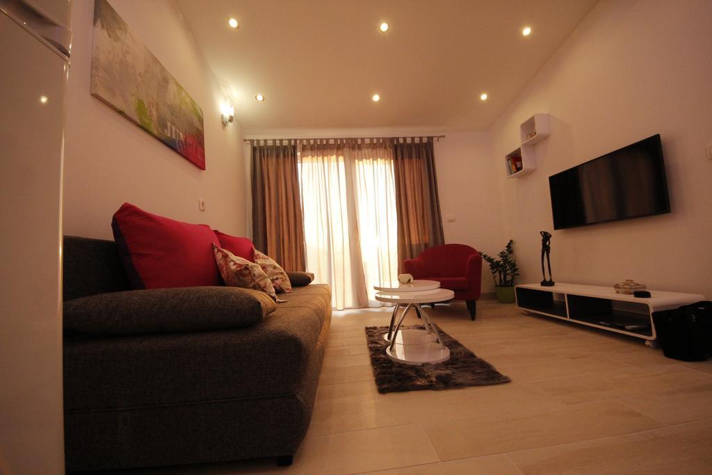 Apartment Golden Dreams Podstrana Esterno foto