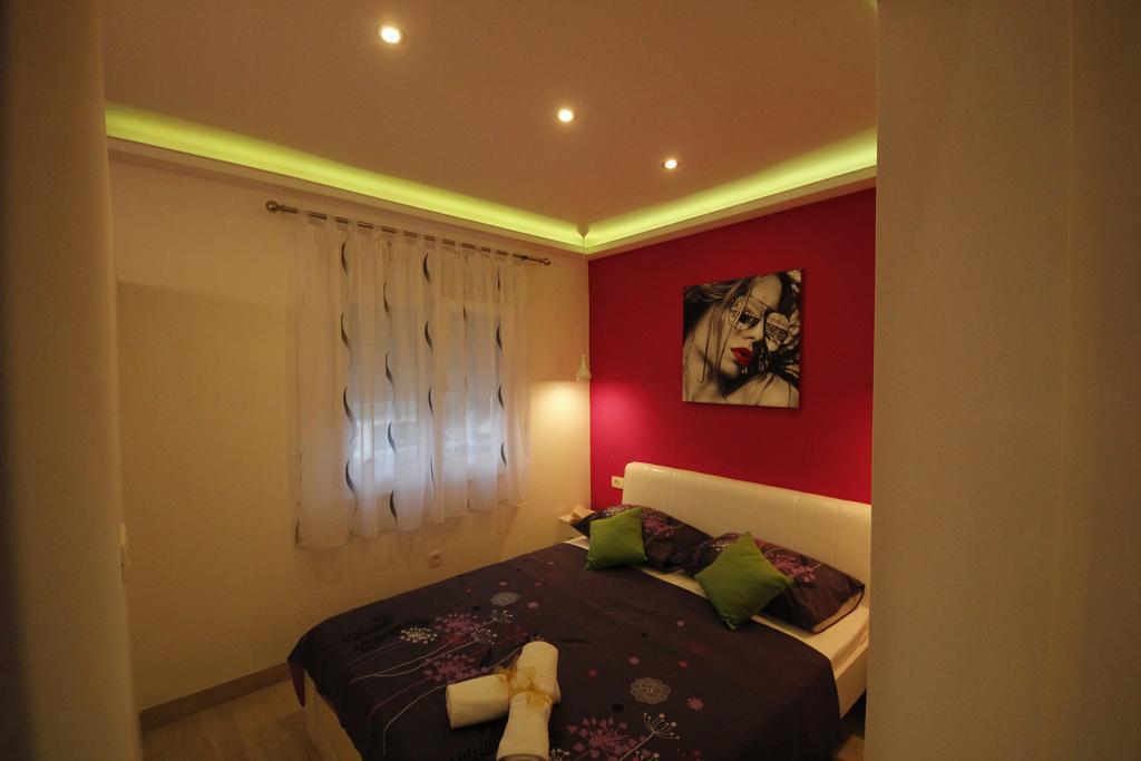 Apartment Golden Dreams Podstrana Esterno foto